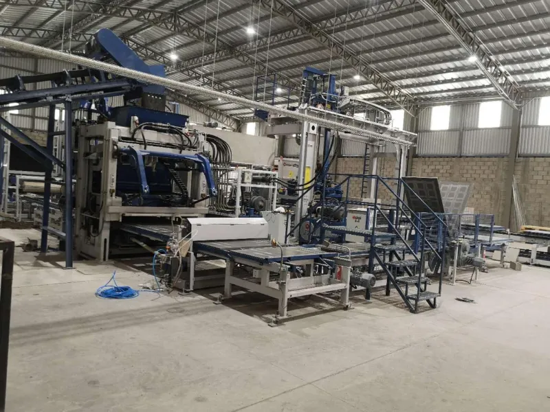 Güney Amerika'da Büyük Ölçekli Beton Blok Üretimi için Otomatik Blok Yapma Makineleri